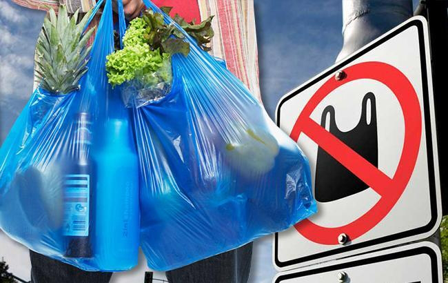 Депутати Луцькради рекомендують магазинам відмовитись від поліетиленових пакетів
