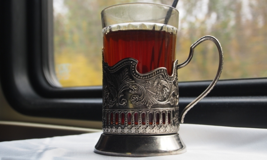 В українських поїздах здешевшає кава і здорожчає чай 