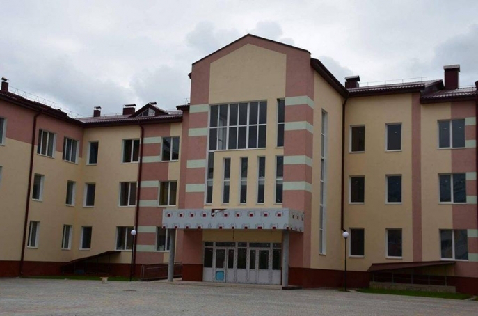 Довгоочікуване відкриття школи №27 у Луцьку: деталі 