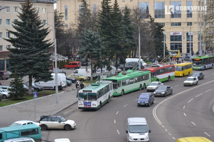 «12 тролейбусів ЛПЕ просто возить повітря», – Анатолій Миронюк