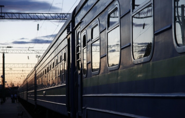 «Укрзалізниця» додала ще 4 вагони до поїзда з України в Польщу