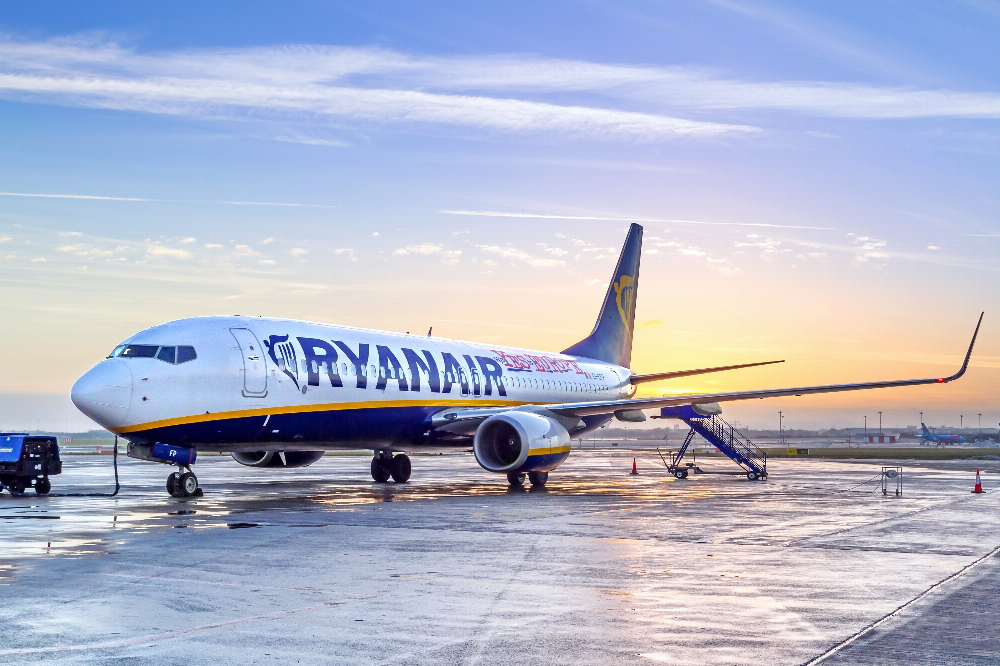 Гройсман обіцяє поновити переговори з Ryanair  