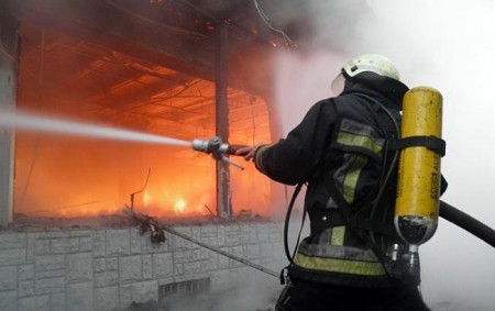 Пожежа на підстанції в Луцьку залишила без електропостачання  велике підприємство