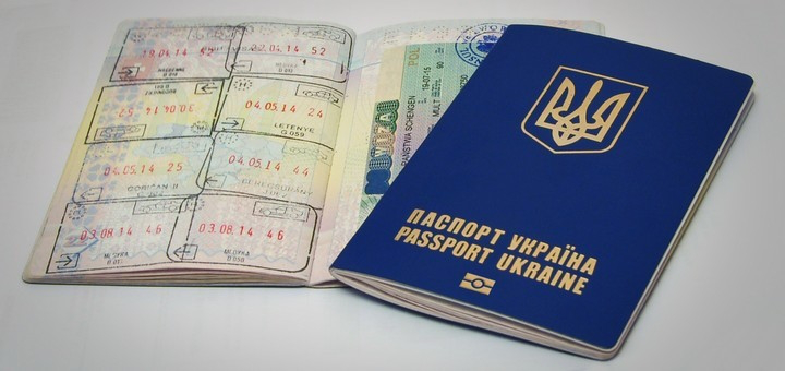 У Луцьку – затримки з видачею закордонних паспортів 
