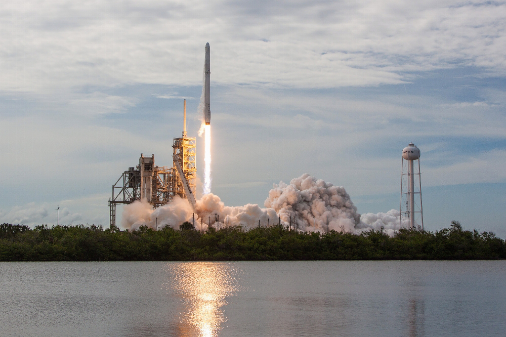 SpaceX вперше в історії запустила «вживаний» космічний апарат (відео)