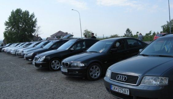 Порошенко в Луцьку: із власниками нерозмитнених авто будуть «розбиратися»