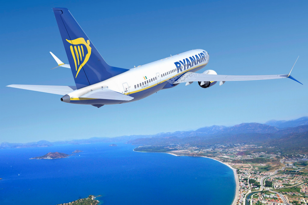 Ryanair почне літати з України на три місяці швидше 