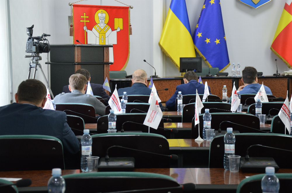 Депутатам Луцькради дали годину на голосування за питання щодо секретаря