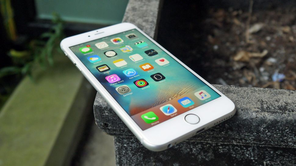Apple хоче позбутися механічних кнопок на  iPhone 