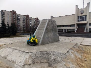 Волинська спілка політв'язнів і репресованих обурена скандалом щодо пам'ятника Бандері