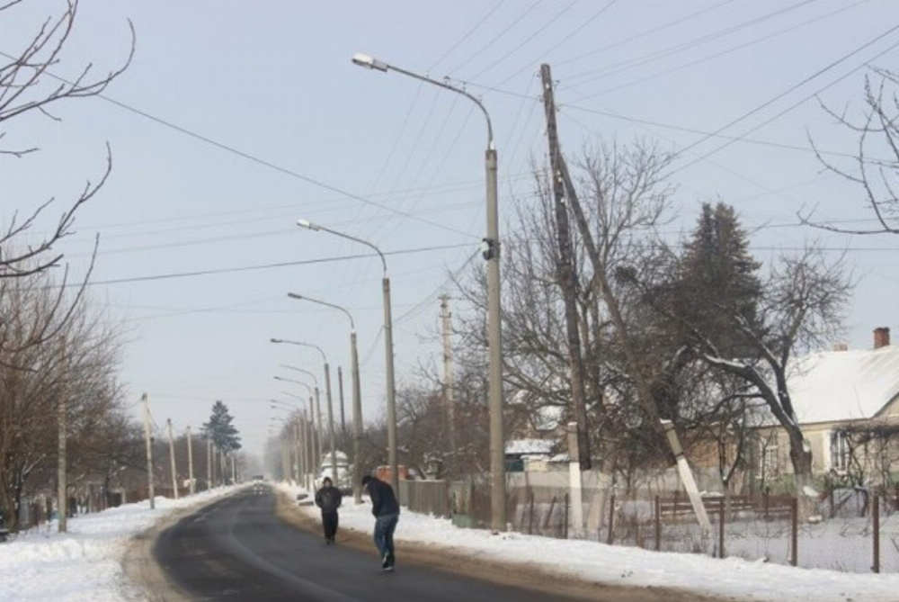 Лучани просять відремонтувати небезпечну дорогу на вулиці Героїв УПА