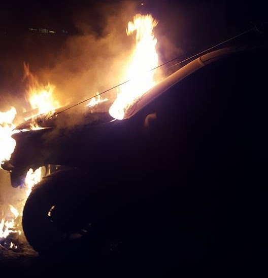 Волинський активіст розповів подробиці підпалу його джипа