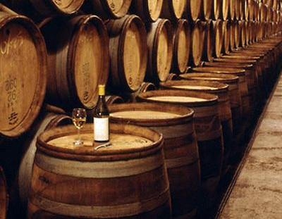 Верховна Рада скасувала вимогу щодо ліцензії на торгівлю вином