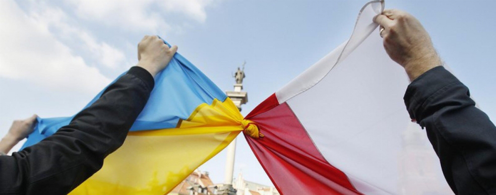 Україна відповіла на бажання Польщі визнати Волинську трагедію геноцидом 