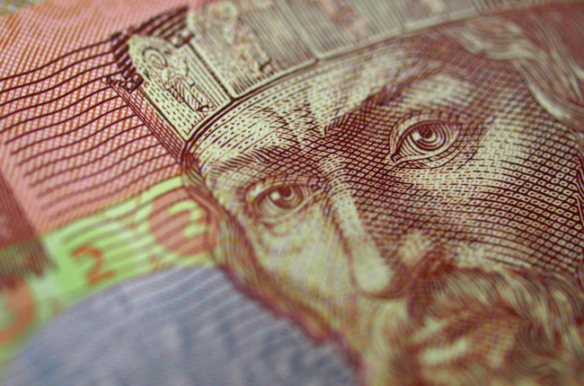 Скільки фальшивих грошей в Україні