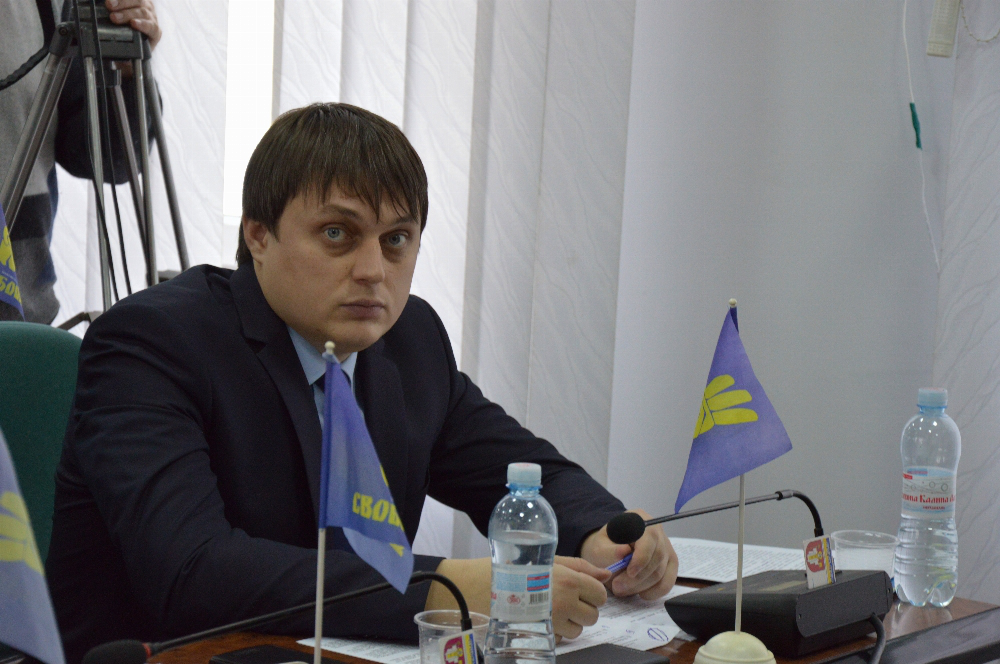 Луцькі депутати хочуть відставки уряду та Яценюка