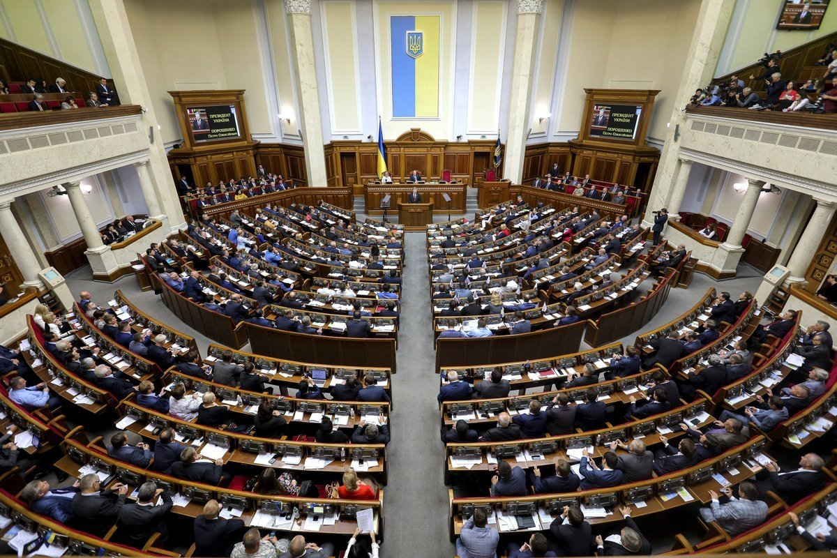 Депутати відмовилися скасовувати закони про «євробляхи»