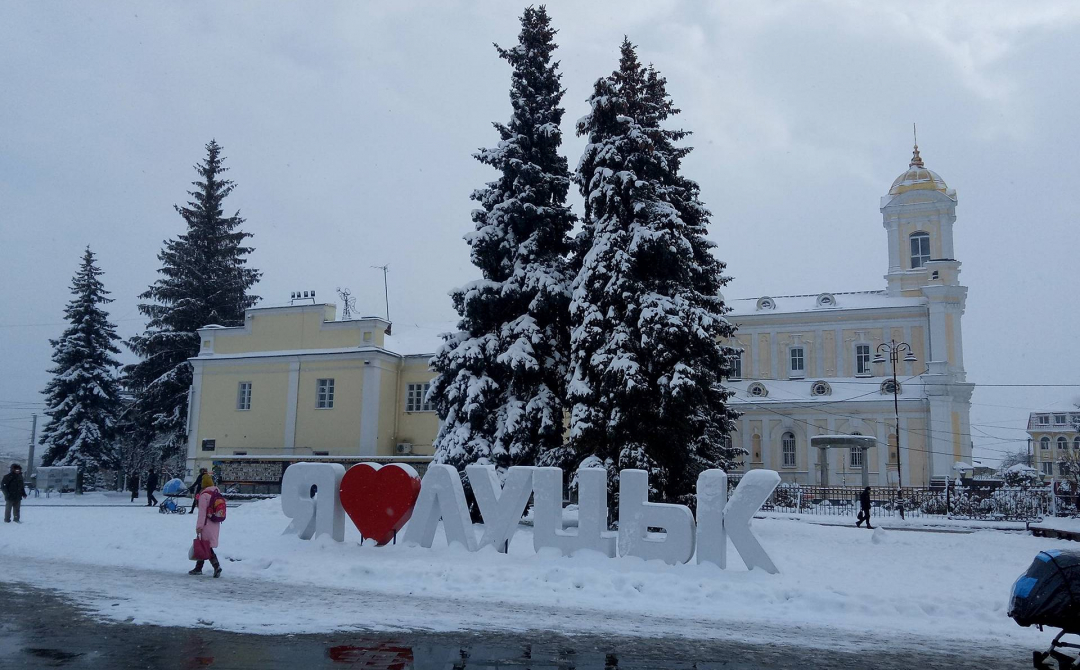 Немає системності: екс-мер про прибирання сніжних заметів у Луцьку