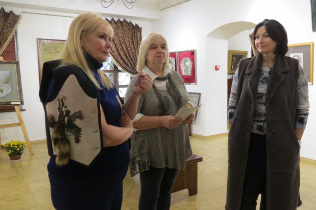 Луцьк: стартувала виставка «Сторінками історії художнього музею»