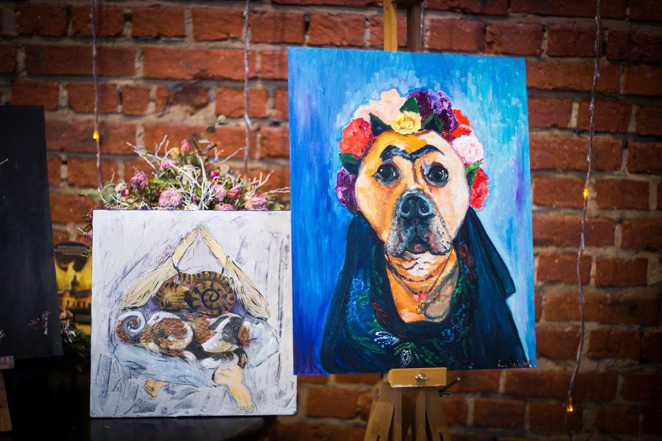 У Луцьку – благодійна виставка картин на підтримку тварин із КП «Ласка» (відео)