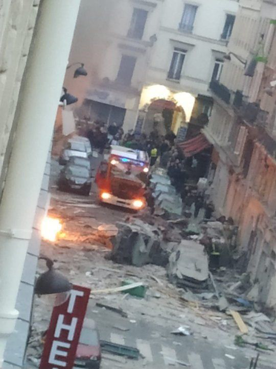 Вибух пекарні у центрі Парижа: 3 загиблих, близько 50 поранених