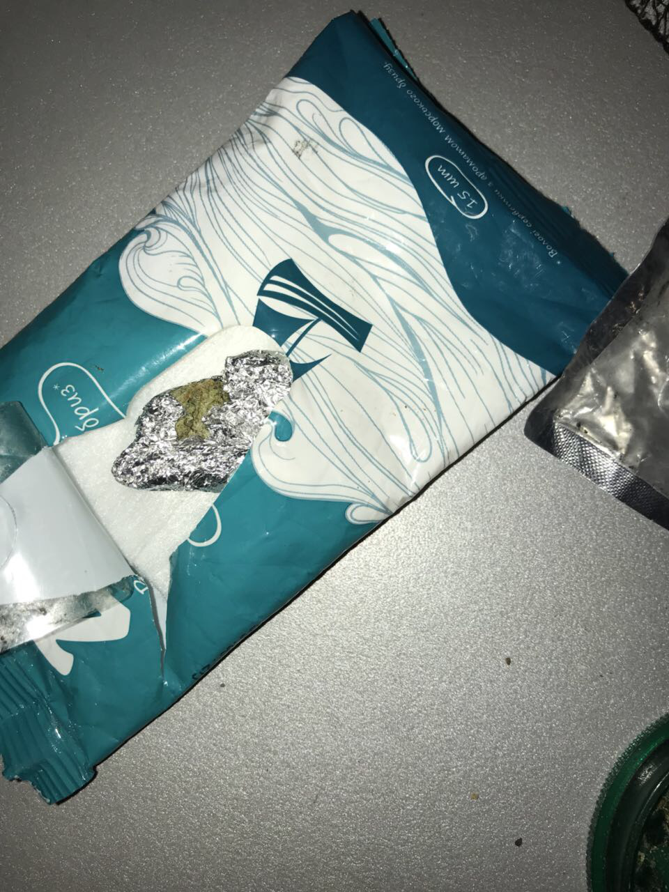 Через «Ягодин» везли наркотики в упаковці з-під серветок (фото)