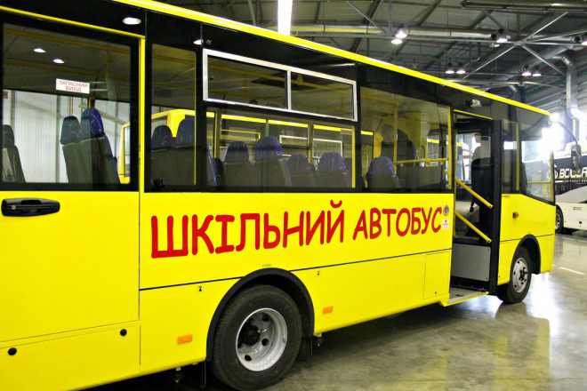 У волинські ОТГ поїдуть дев’ять нових шкільних автобусів