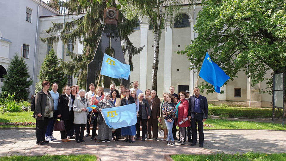 У Луцьку провели мітинг пам'яті жертв депортації кримськотатарського народу