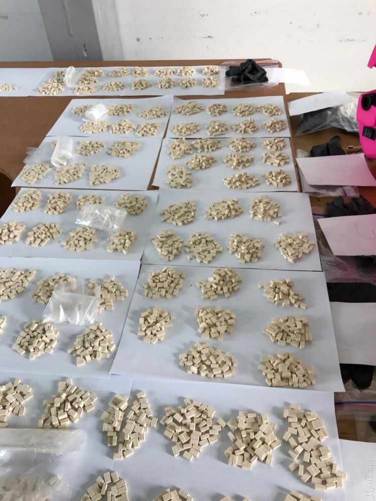 В «Ягодині» в дитячому мопеді знайшли наркотиків на 1,3 мільйона гривень (фото)