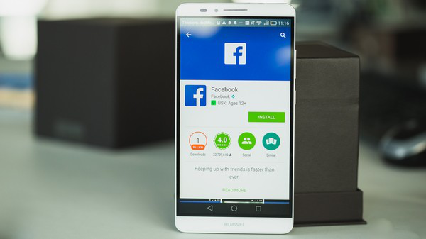 Facebook на смартфонах буде, – заява Huawei