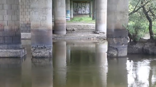Міст на Ковельській у Луцьку ремонтують, а опори руйнуються