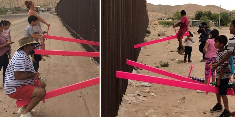 У стіні між США і Мексикою установили двосторонні гойдалки для дітей (відео)