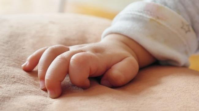 На Рівненщині немовля отруїлося нітратами, які були у воді (відео)