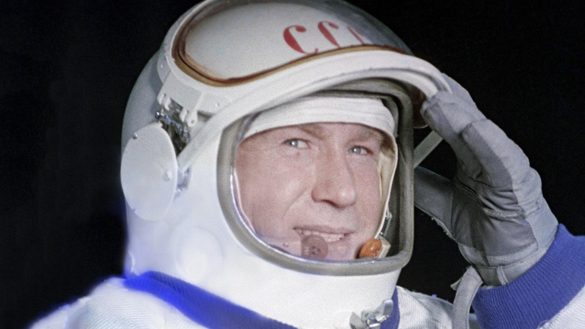 Помер космонавт Олексій Леонов, який першим вийшов у відкритий космос