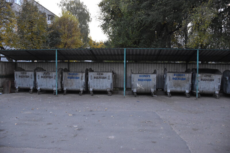 На вулиці Гулака-Артемовського хочуть встановити підземні смітники