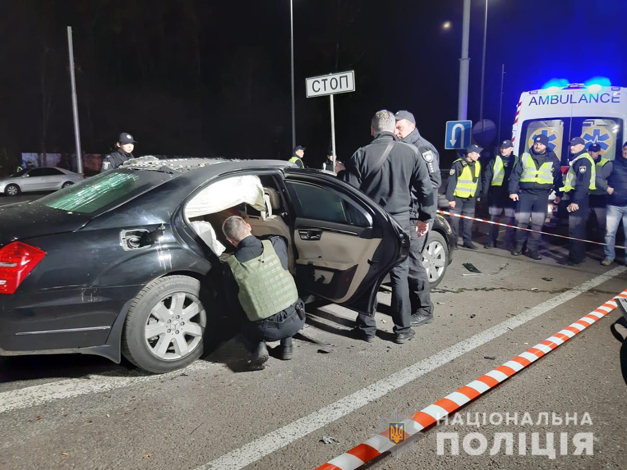 У Києві вибухнув «мерседес» бізнесмена: водію відірвало голову (фото)