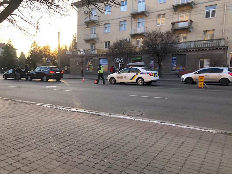 На проспекті Волі в Луцьку – аварія (фото)