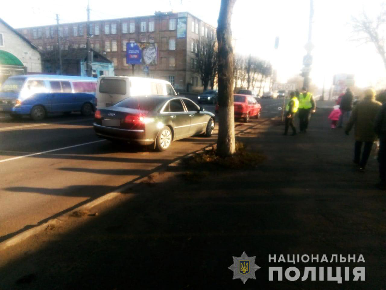 У Луцьку зіткнулися «Audi» та «Volkswagen»: постраждала вагітна жінка (фото)