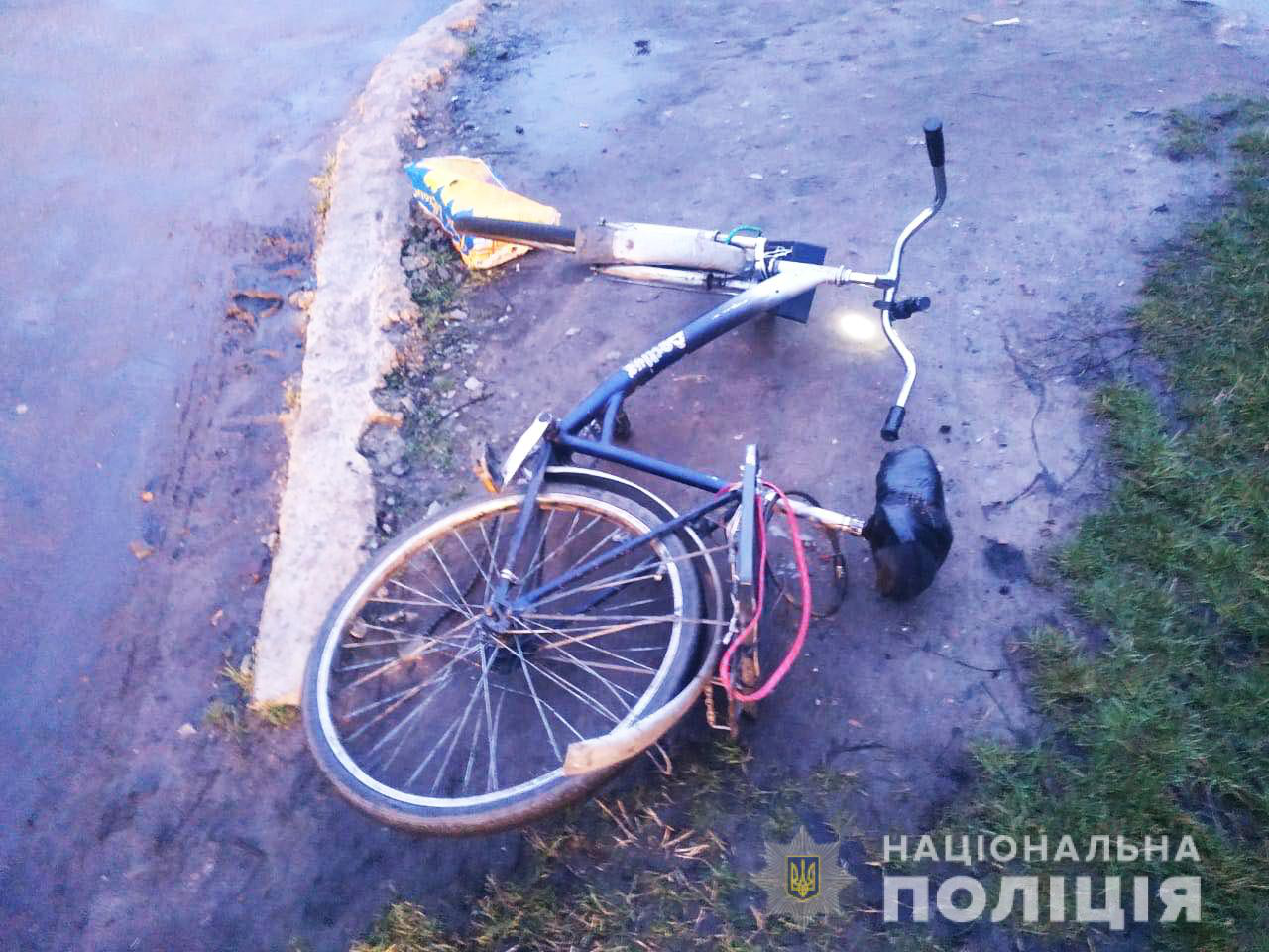 У Нововолинську п’яний водій на «жигулях» збив велосипедиста (фото)