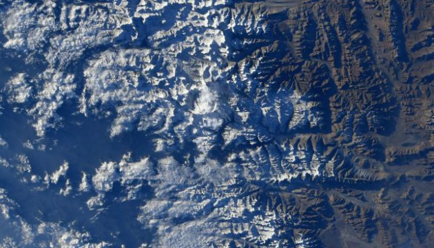 NASA опублікувала знімок Евересту з космосу (фото)