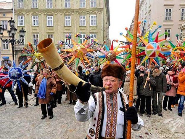 День жалоби: фестиваль вертепів у Луцьку перенесли