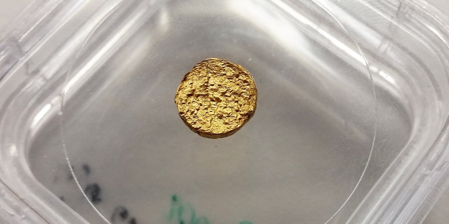 Швейцарські вчені створили золото із пластику