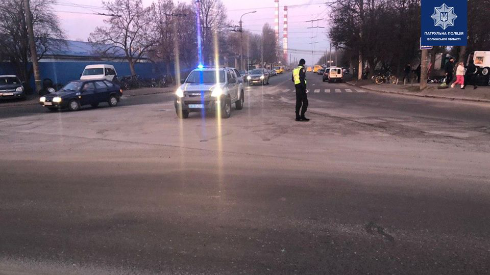 На авторинку в Луцьку навели лад з паркуванням (фото)