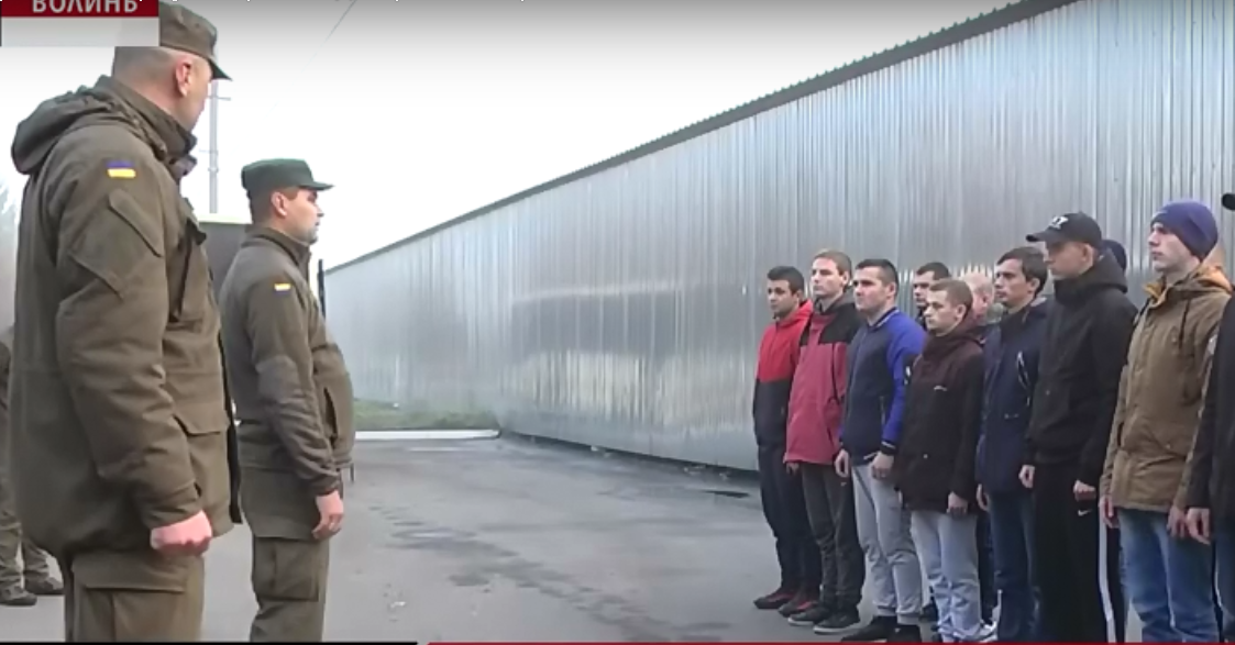 В Україні повернули призов до армії з 18 років (відео)