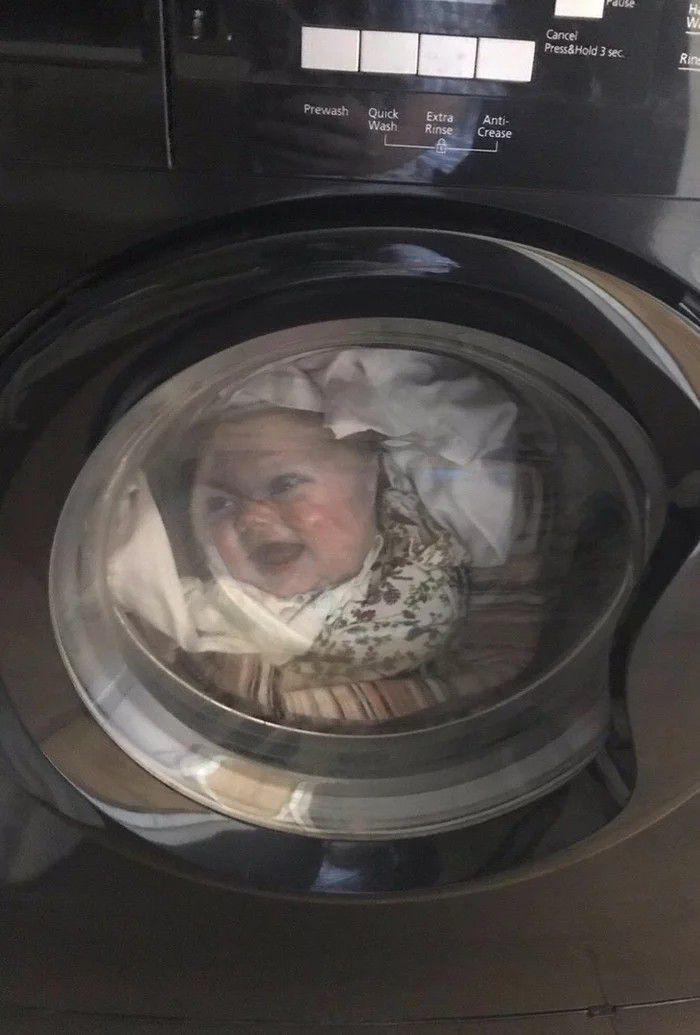 Росіянка вбила своє немовля, виправши його у пральній машинці