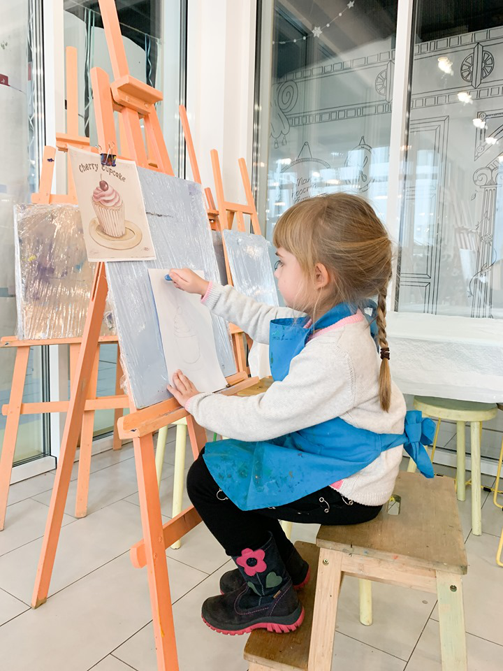 «Смугастий носоріг» запрошує дітей на навчання мистецтву*