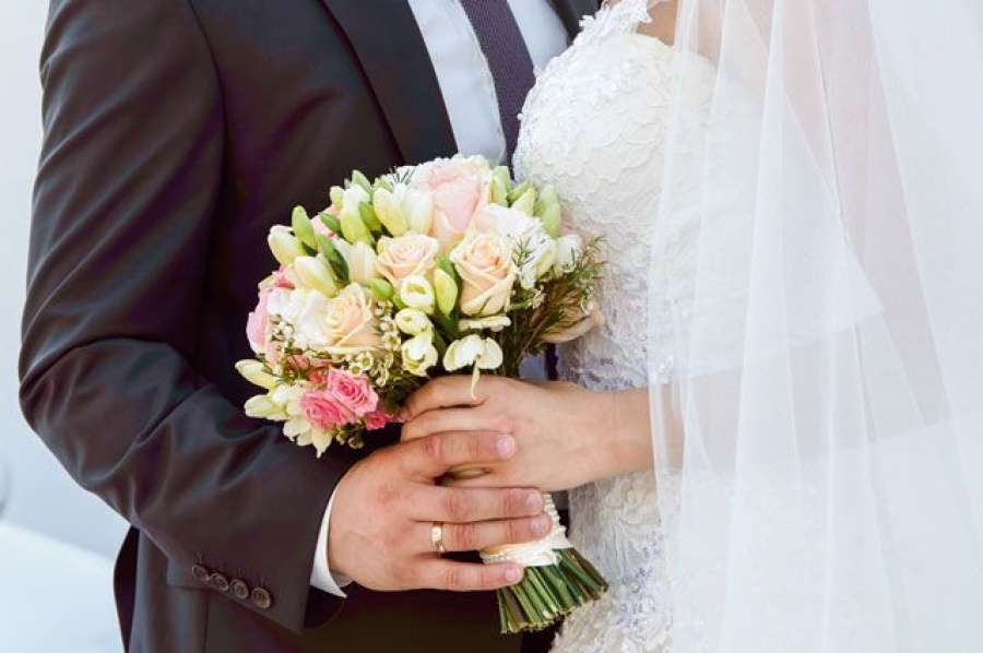 Луцький ЦНАП обіцяє сюрпризи тим, хто одружуватиметься 14 лютого