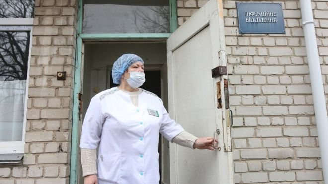 Коронавірус в Україні: симптоми, тести, як вберегтися