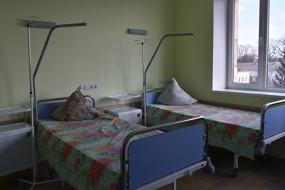 Через брак коштів у луцькій лікарні скорочують кількість ліжко-місць
