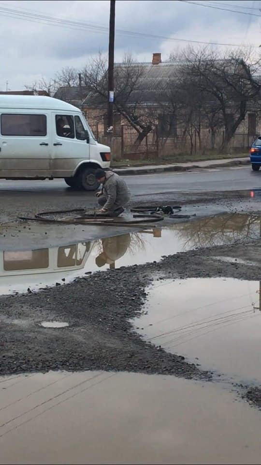 У Луцьку на вулиці Вахтангова незаконно зливали нечистоти